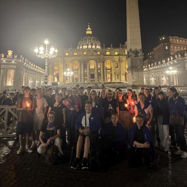 Bilder der Lichterprozession in Rom