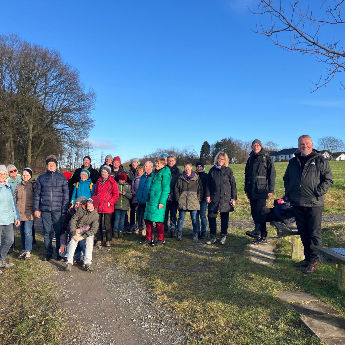 Gruppenfoto bei der Familienwanderung im Februaar 2026