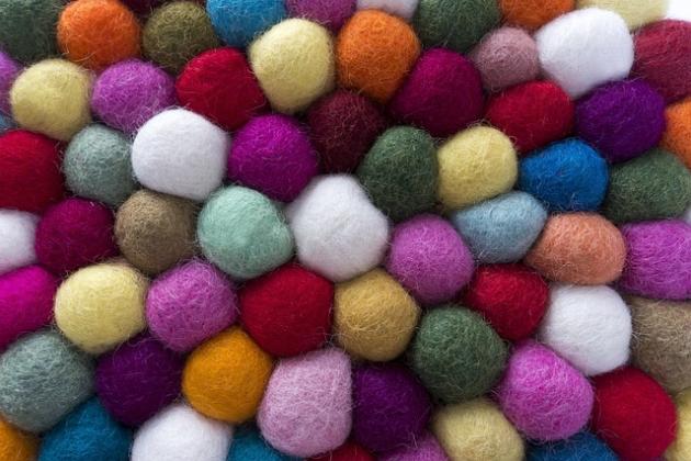 Filzbälle (c) Stefan Schweihofer from Pixabay Filzbälle