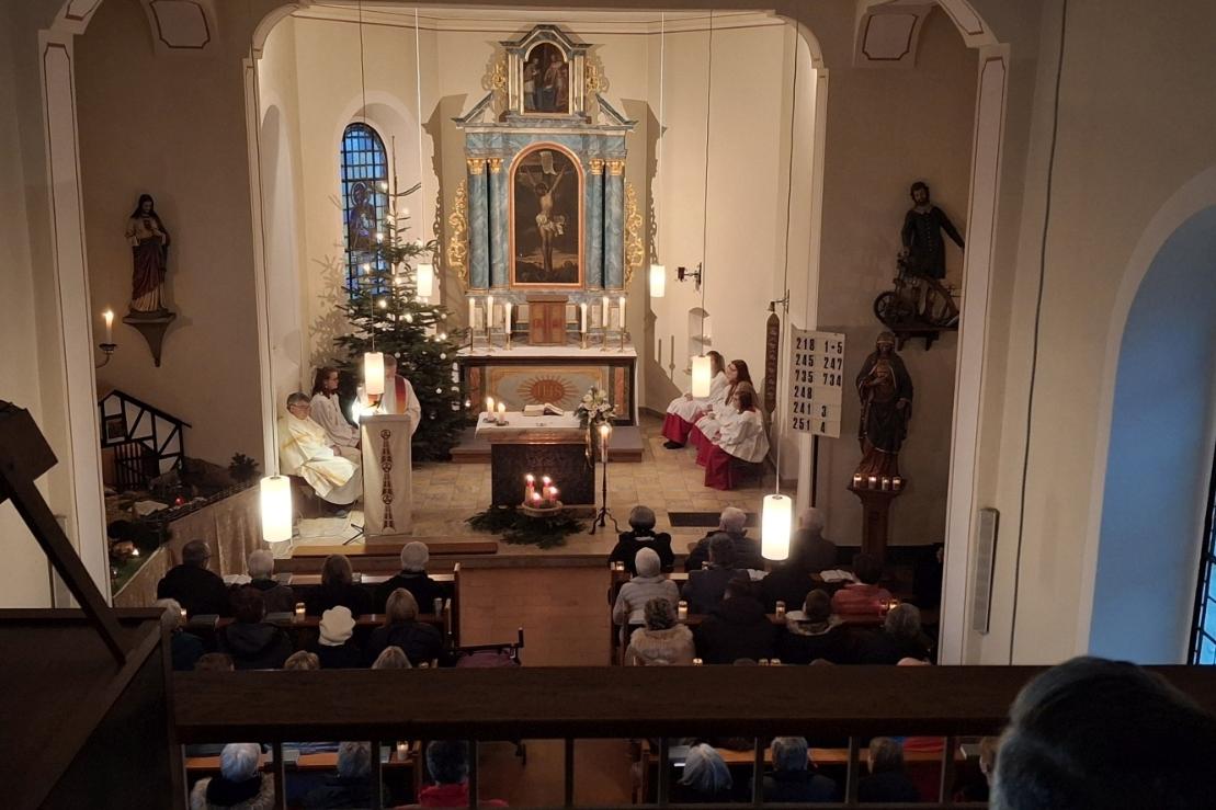 Innenaufnahme der Kapelle St. Isidor in Lohmar-Halberg