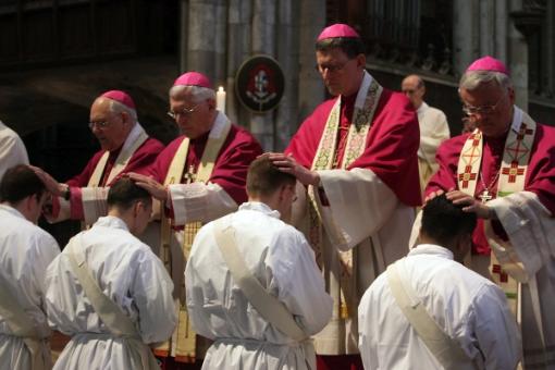 Priesterweihe im Kölner Dom